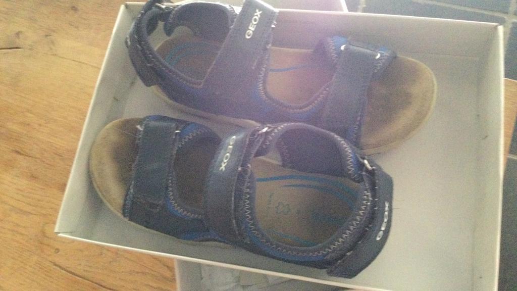 Geox sandalen maat 35, Schoenen, Ophalen of Verzenden, Zo goed als nieuw, Jongen