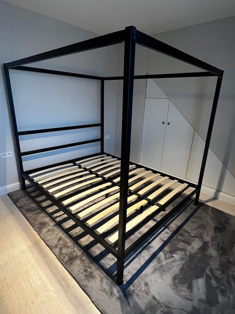 Hemelbed met lattenbodem, Huis en Inrichting, Ophalen, Zwart, Tweepersoons, Zo goed als nieuw