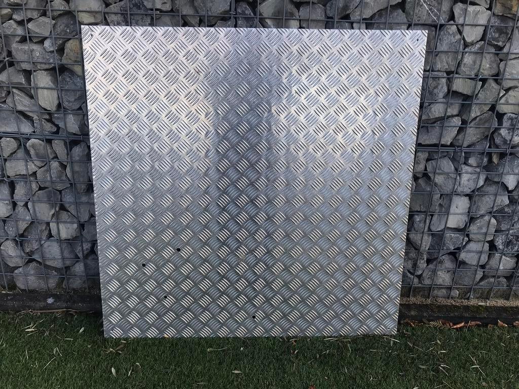 plaque à carreaux en aluminium usagée propre 115 cm x 100 cm, Enlèvement, Comme neuf