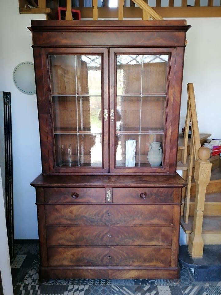 Ancien buffet en noyer, Enlèvement, Utilisé