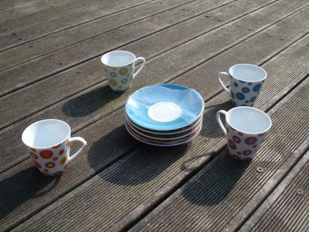 Modern mokka servies (nieuw), Huis en Inrichting, Keuken | Servies, Ophalen of Verzenden, Nieuw, Overige stijlen, Kop(pen) en/of Schotel(s)