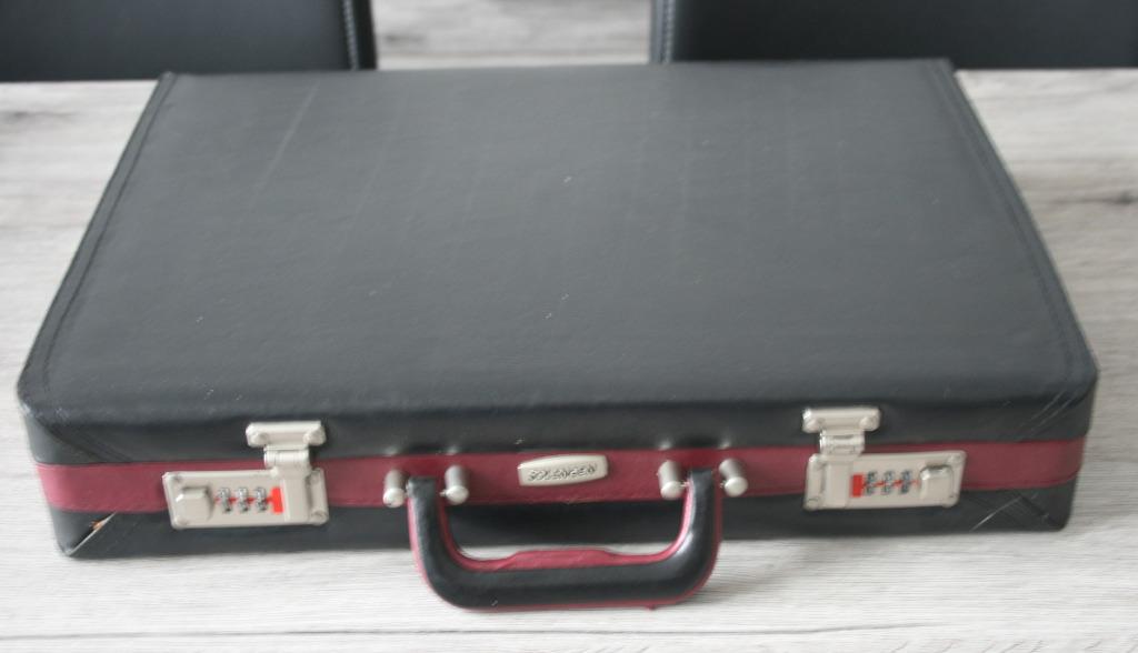 set couteaux complet solingen dans sa valise nouveau, Enlèvement, Neuf, Ensemble de couverts