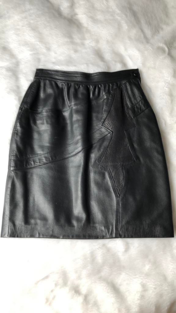 Jupe vintage en cuir noir, Enlèvement ou Envoi, Comme neuf, Taille 42/44 (L)