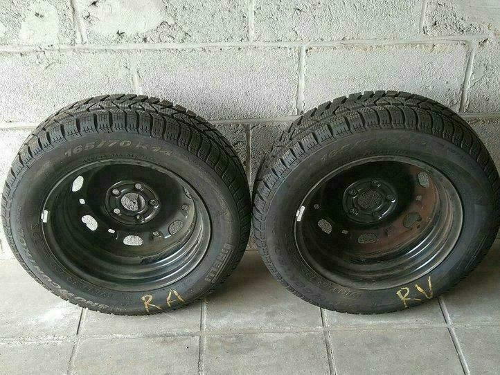 WINTERBANDEN OP VELG VOOR SKODA FABIA 1 WINTER GEBRUIKT, Auto-onderdelen, Banden en Velgen, Ophalen, Gebruikt, Winterbanden, Velg(en)