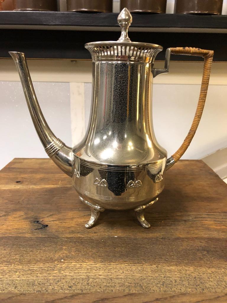 Zeer fraai Gedecoreerde Verzilverde Koffie Pot Hollands !!, Antiek en Kunst, Ophalen of Verzenden, Zilver
