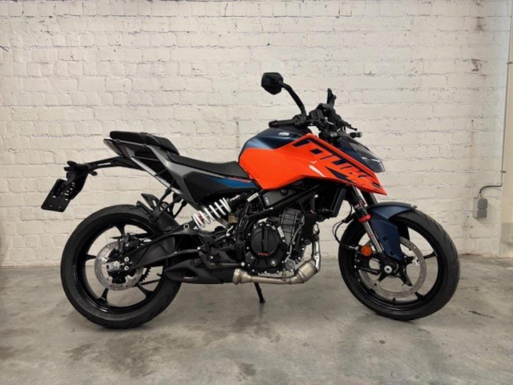KTM 125 Duke, Motos, Motos | KTM, Entreprise, Permis Moto A1 minimum, 1 cylindre, Naked bike