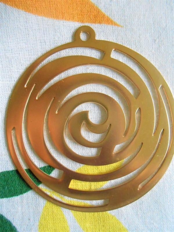 AVON : Très beau pendentif rond, Enlèvement ou Envoi, Neuf, Or