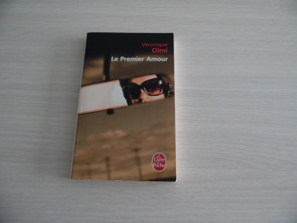 LE PREMIER AMOUR        VÉRONIQUE OLMI, Enlèvement ou Envoi, Comme neuf, Europe autre, Véronique Olmi
