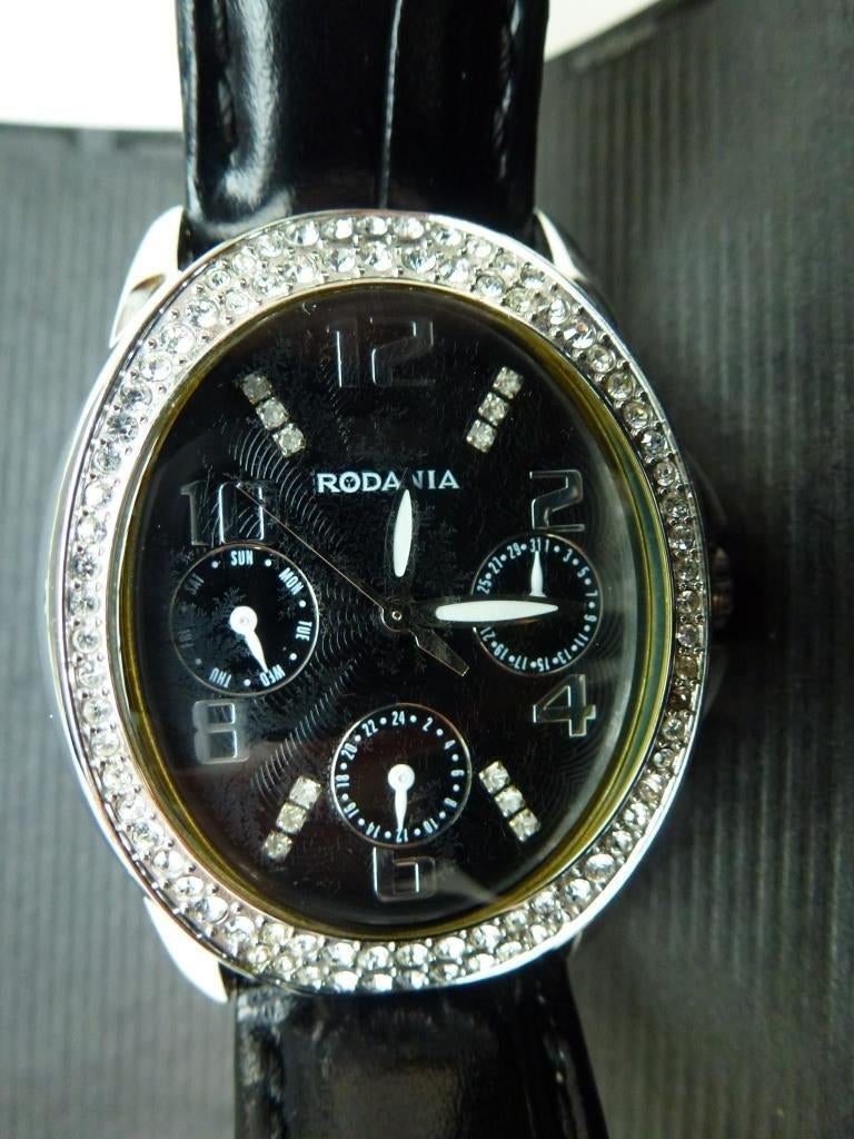 Montre Rodania pour femme avec cristaux, Bijoux, Sacs & Beauté, Montre-bracelet, Autres marques, Enlèvement ou Envoi, Utilisé