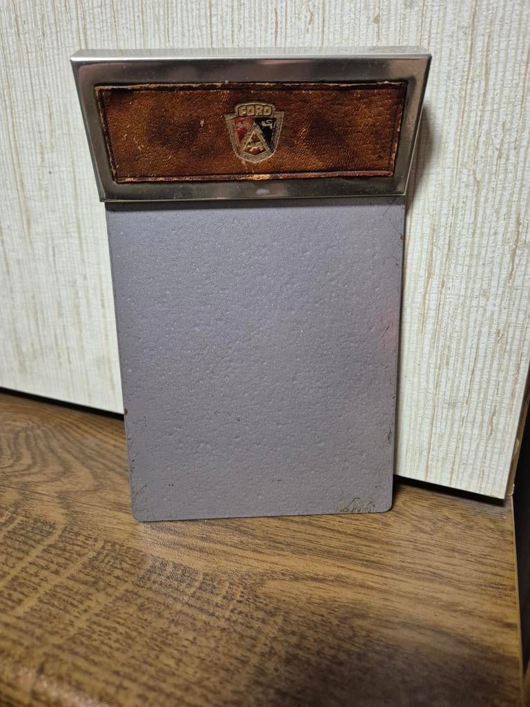 Presse papiers à pincer "FORD" ( très ancien ), Ophalen