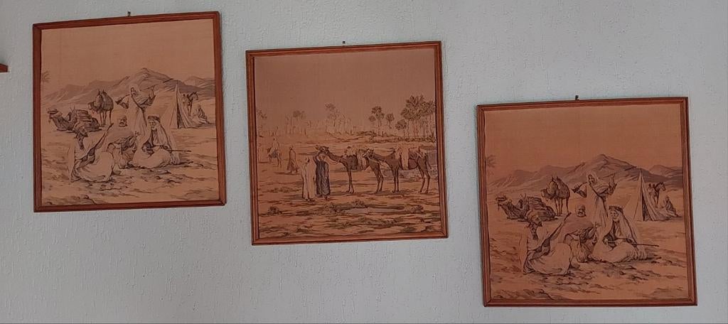 3 kaders met doek in geweven stof, Ophalen