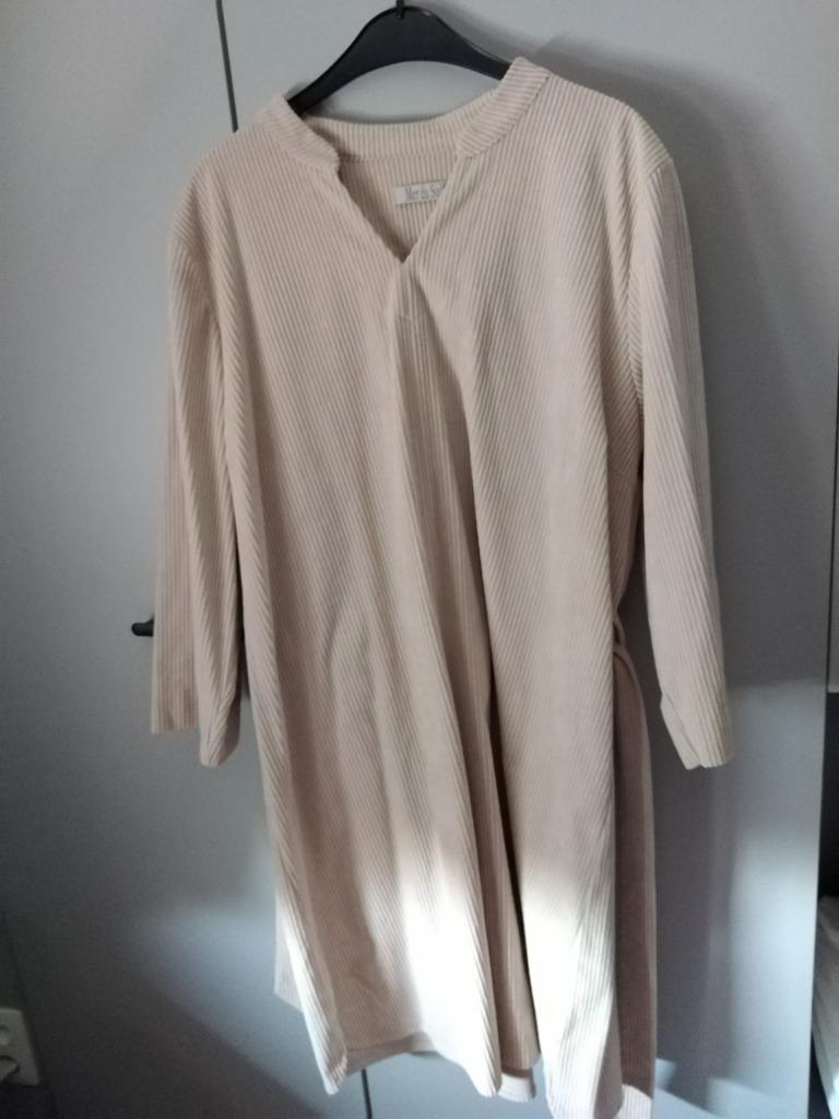 jurk mer du sud maat 6 (doos doorzichtig met  paars deksel), Kleding | Dames, Mer du Nord, Ophalen of Verzenden, Nieuw, Paars