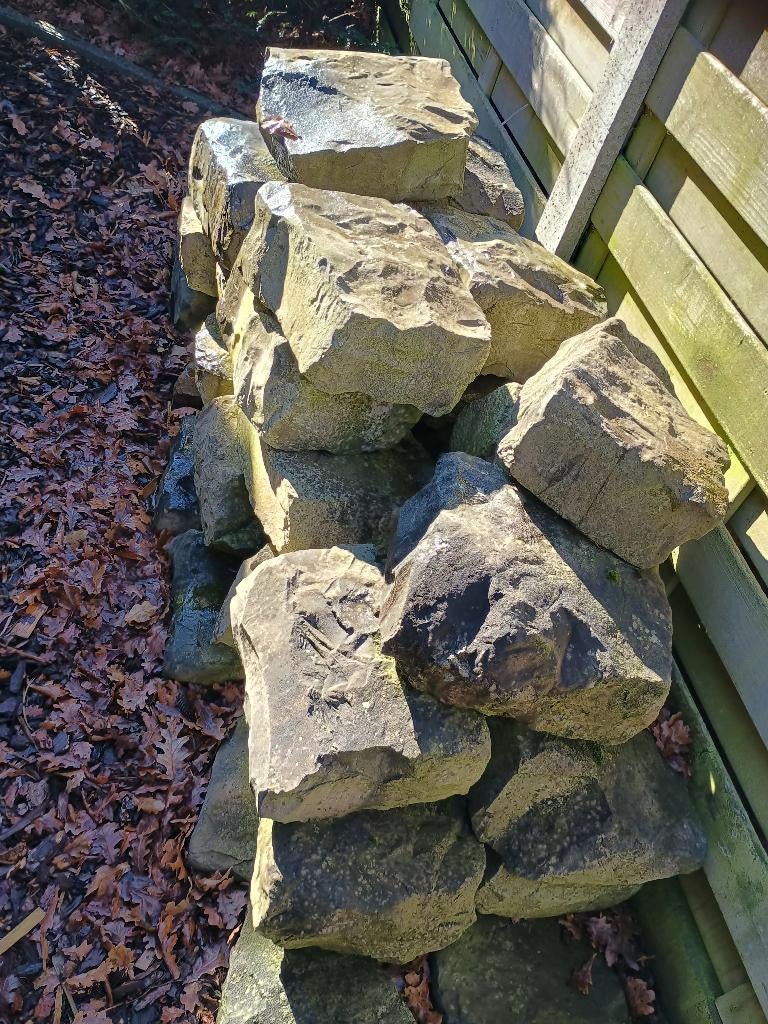 Oude arduinen boordstenen/sierstenen, Ophalen, Gebruikt