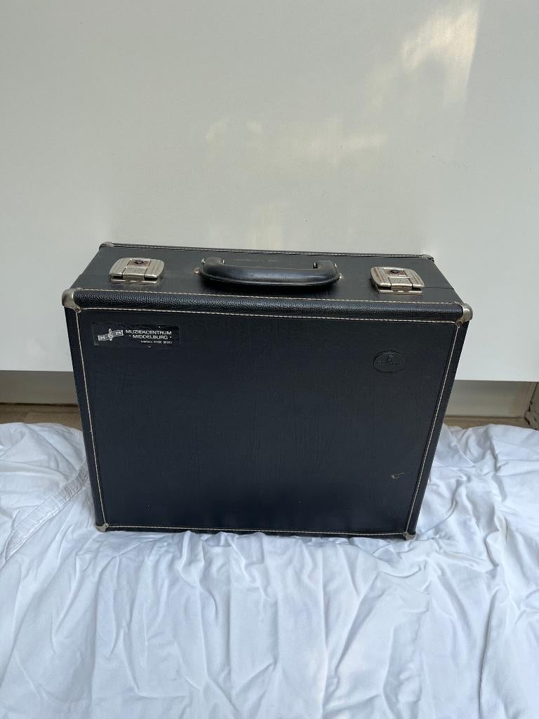 Cornet Besson International, Enlèvement ou Envoi