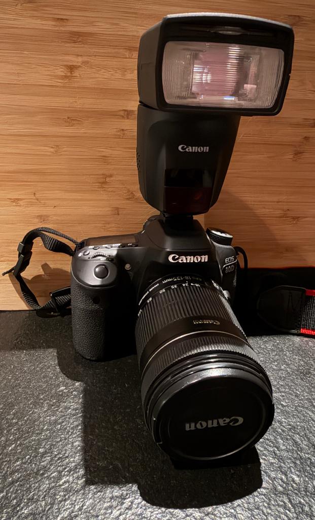 Canon EOS 80D body + Canon flitser, Audio, Tv en Foto, Ophalen, Gebruikt, Spiegelreflex, Canon