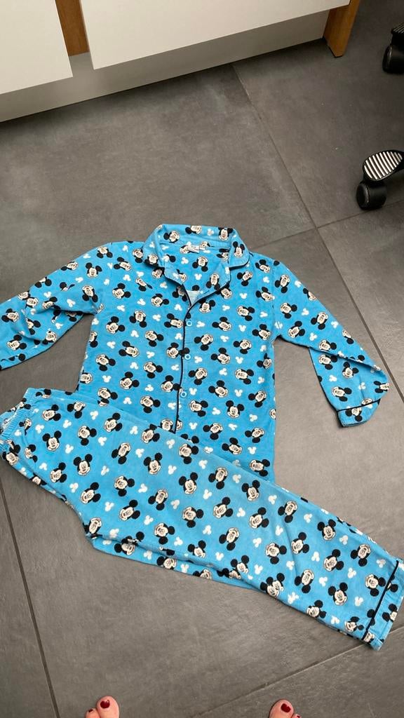 200: Mickey mouse flanellen pyjama mt 128/134, Enfants & Bébés, Vêtements enfant | Taille 128, Disney, Garçon ou Fille, Enlèvement ou Envoi