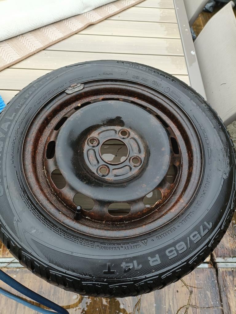 4 banden+ 175/65 r14t wintervelgen, Auto-onderdelen, Banden en Velgen, Ophalen