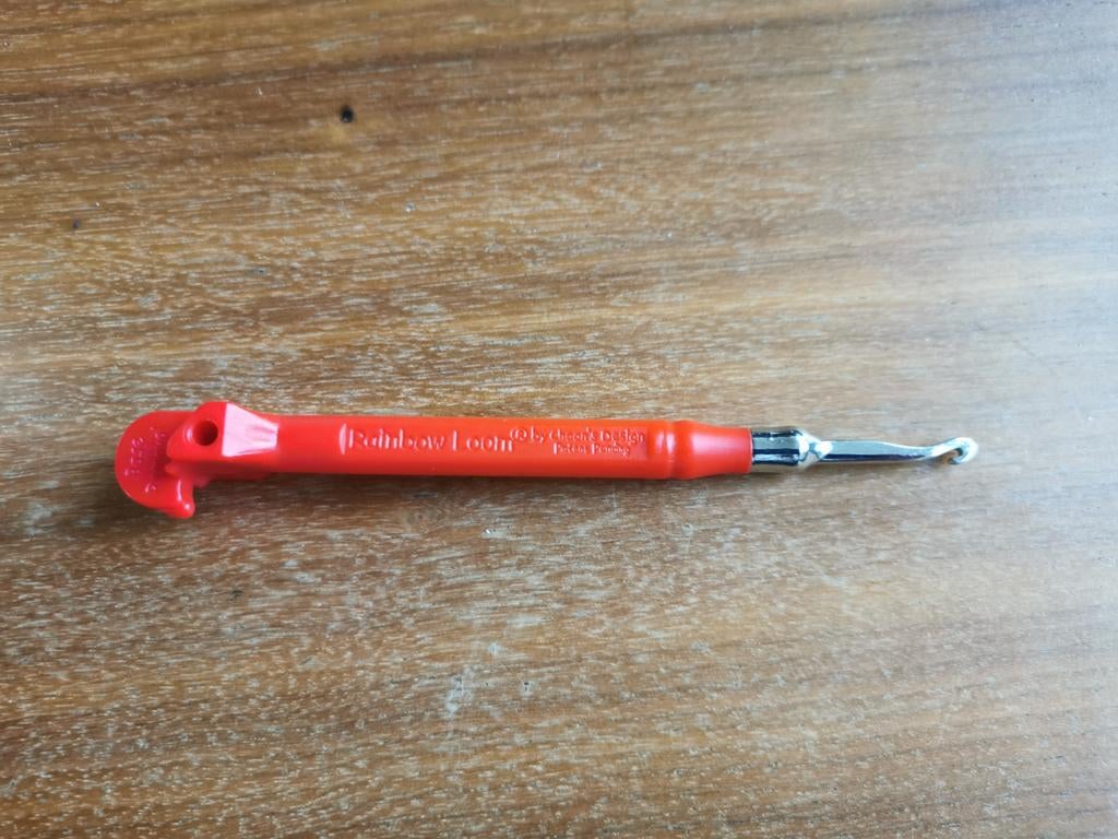 Loom haaknaald Rainbow Loom, Hobby en Vrije tijd, Breien en Haken, Ophalen of Verzenden, Zo goed als nieuw, Haken, Naald