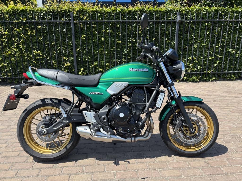 Kawasaki Z 650 RS, Motoren, 2 cilinders, Bedrijf, Meer dan 35 kW, 650 cc