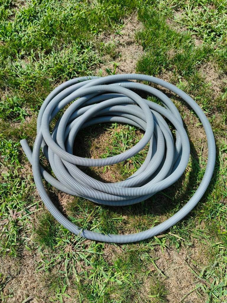 Te koop: flexibele buis (overschot bouw), Ophalen