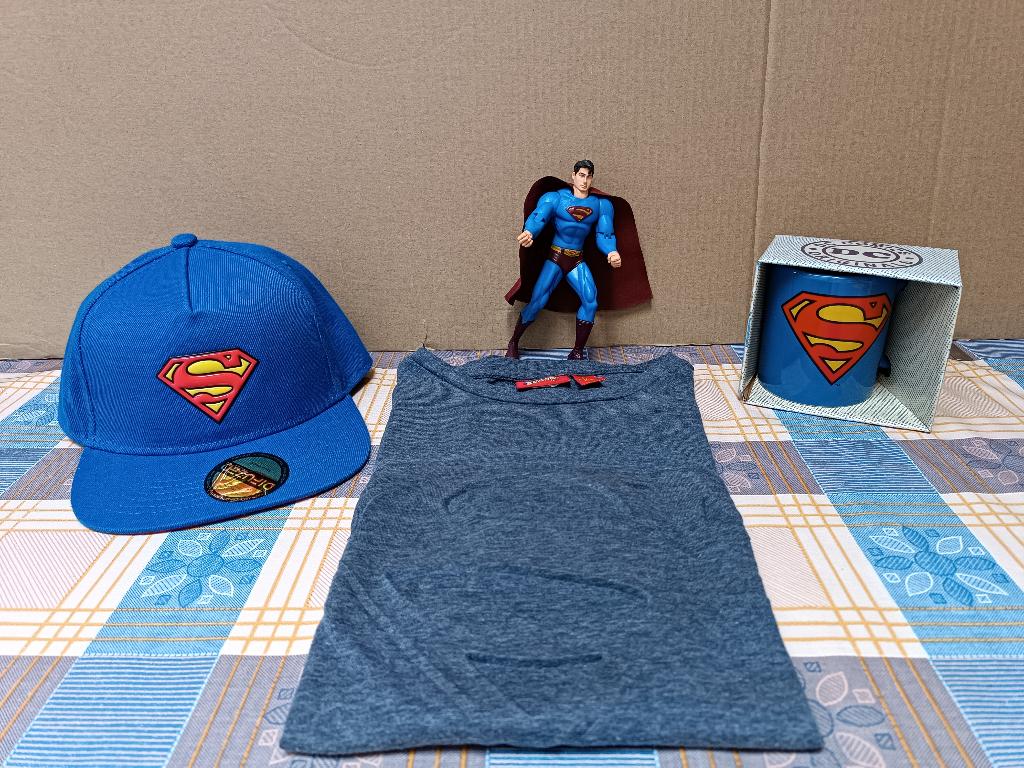 Superman - Tas - Mok - Mug - Pet - T-Shirt - DC Comics, Ophalen of Verzenden, Zo goed als nieuw, Film, Gebruiksvoorwerp