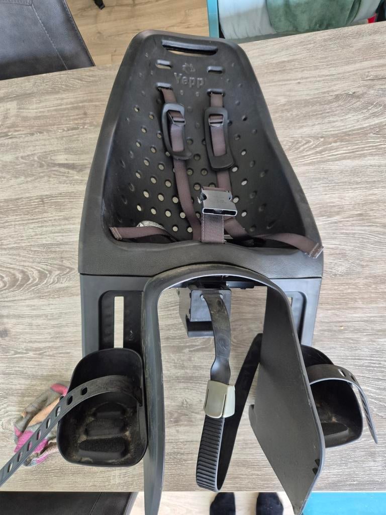 Yepp Thule fietsstoel, Ophalen, Achterzitje, Voetsteuntjes, Yepp (Thule)