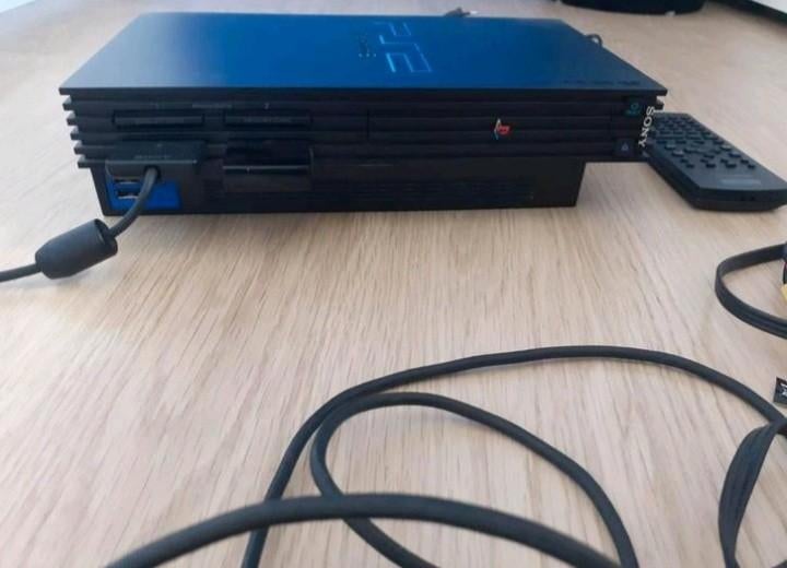 Playstation 1 + 2 en spelletjes, Games en Spelcomputers, Ophalen of Verzenden, Gebruikt
