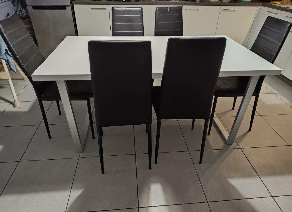 Ik verkoop een tafel met stoelen, Huis en Inrichting, Ophalen of Verzenden, Gebruikt, Wit, Vijf, Zes of meer stoelen