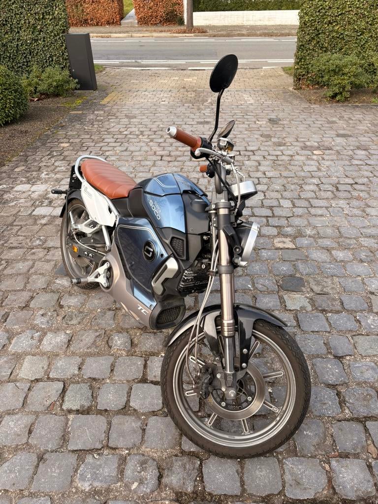 Super Soco TC ; double batterie+système de connectivité, 0 vitesses, 0 cm³, Classe B (45 km/h), Enlèvement