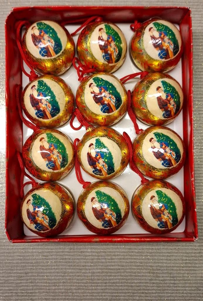 12 vintage kerstballen in papier-maché, vb feathertree, Ophalen of Verzenden
