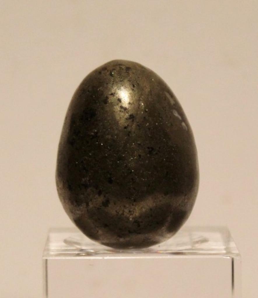 CHALCOPYRIET  EI uit Congo jaren 50, Verzamelen, Ophalen of Verzenden, Mineraal