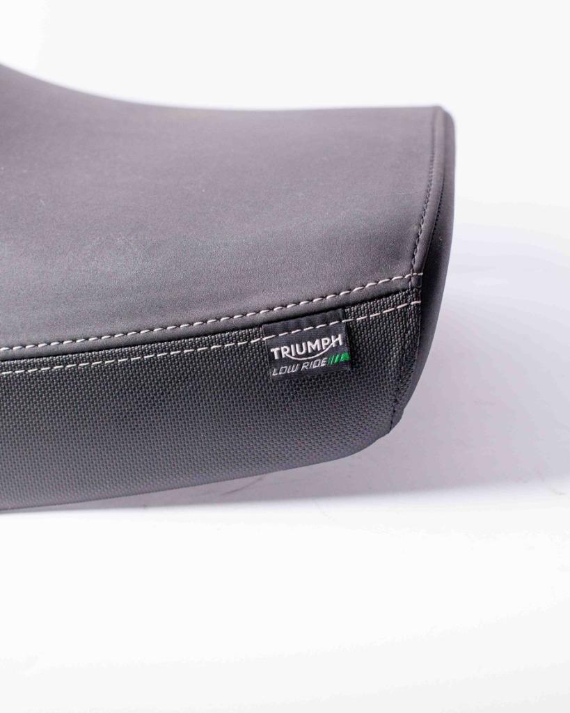 Selle Triumph Tiger 800, Motos, Accessoires | Autre, Enlèvement, Comme neuf