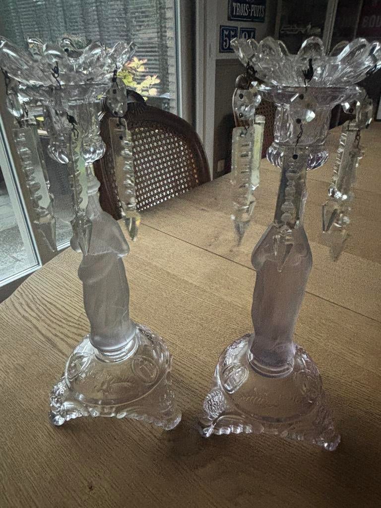 2 kristallen kandelaars., Enlèvement