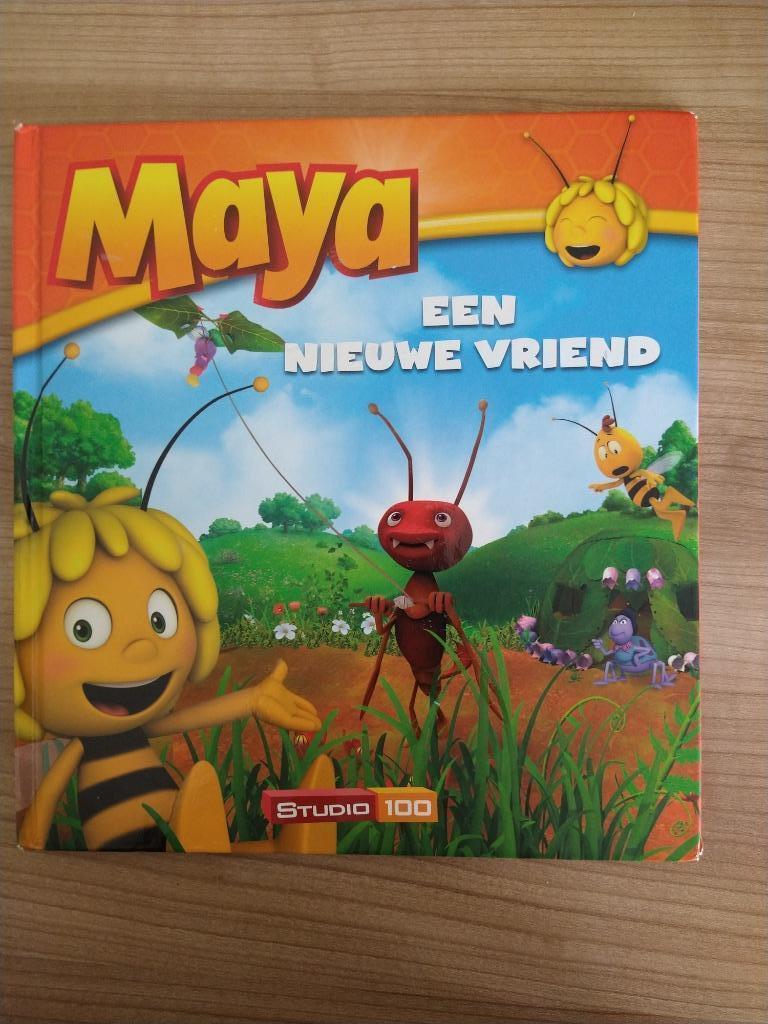 studio 100 boekjes Maya en Plop, Boeken, Ophalen of Verzenden, Zo goed als nieuw