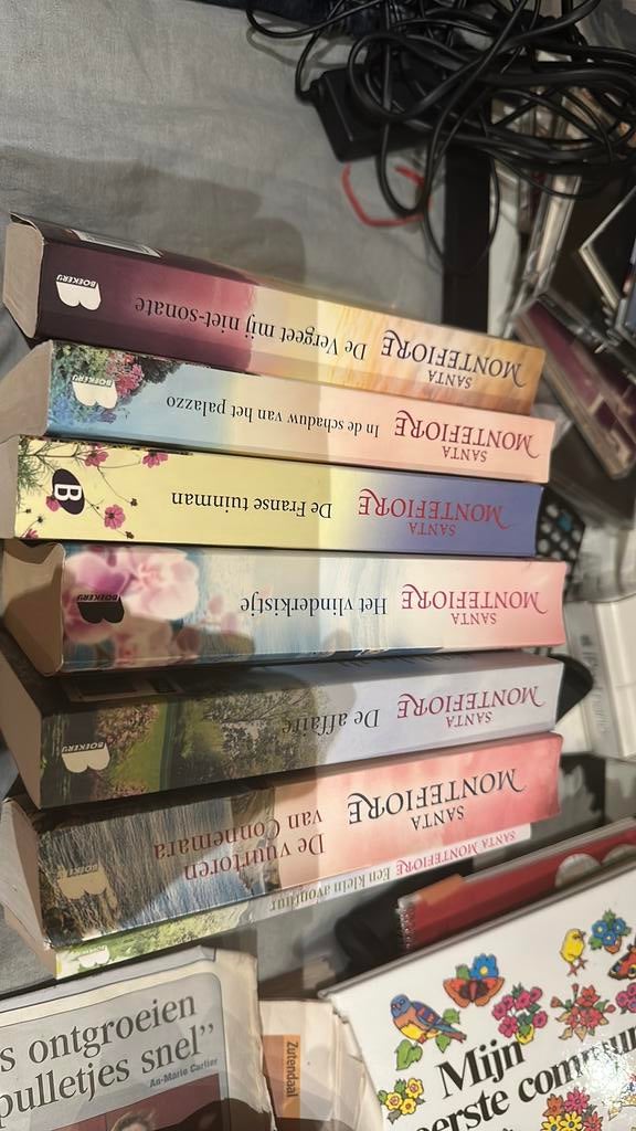 Santa Montefiore collectie van 6 boeken, Boeken, Ophalen, Zo goed als nieuw
