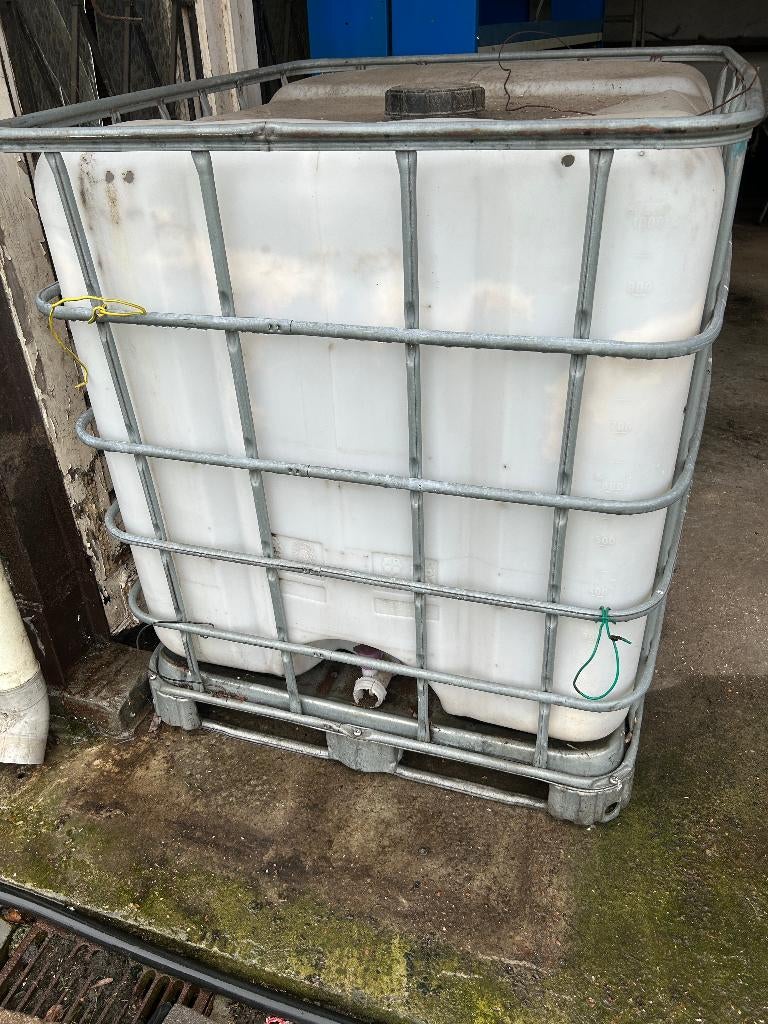 RÉSERVOIR DE STOCKAGE D'EAU IBC 1000 LITRES, Bricolage & Construction, Enlèvement ou Envoi