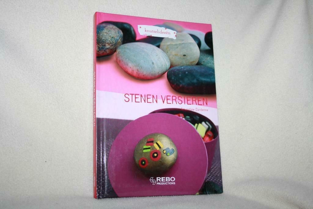 Stenen versieren – Amadine Dardenne Knutselideeën, Amadine Dardenne, Enlèvement ou Envoi, Comme neuf, Autres sujets/thèmes