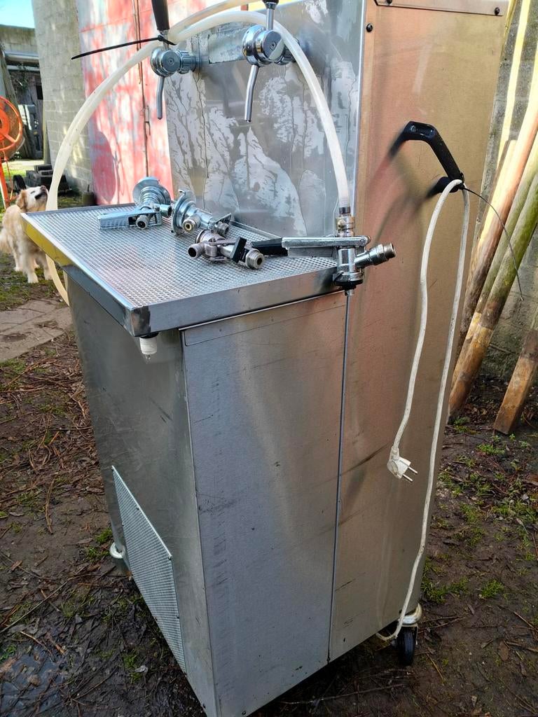 Mobiele dubbele bier tap installatie, Ophalen