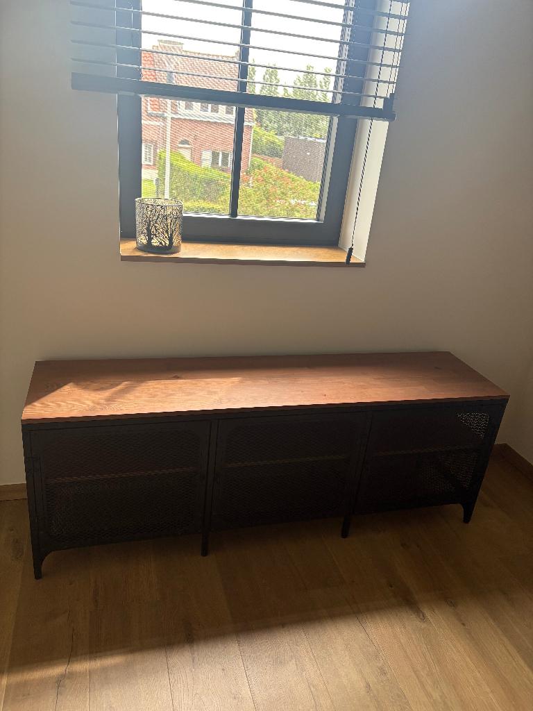 Tv meubel Ikea, Ophalen, 150 tot 200 cm, Zo goed als nieuw, Minder dan 100 cm