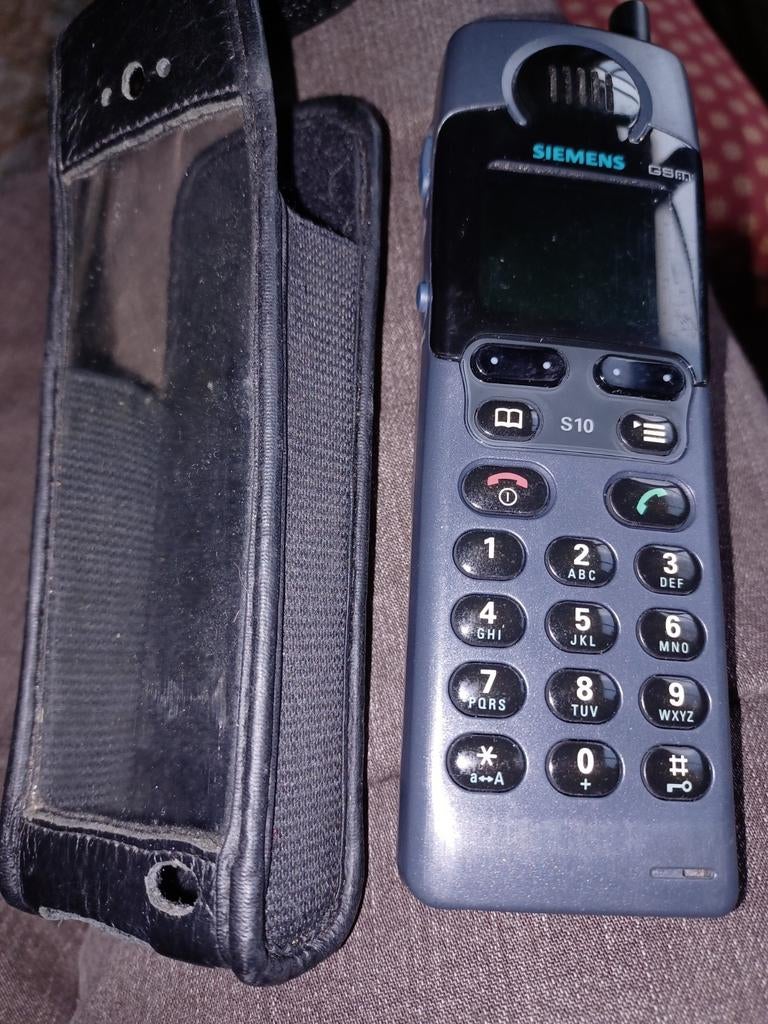Le téléphone mobile Siemens dans les premières années de la, Télécoms, Enlèvement ou Envoi