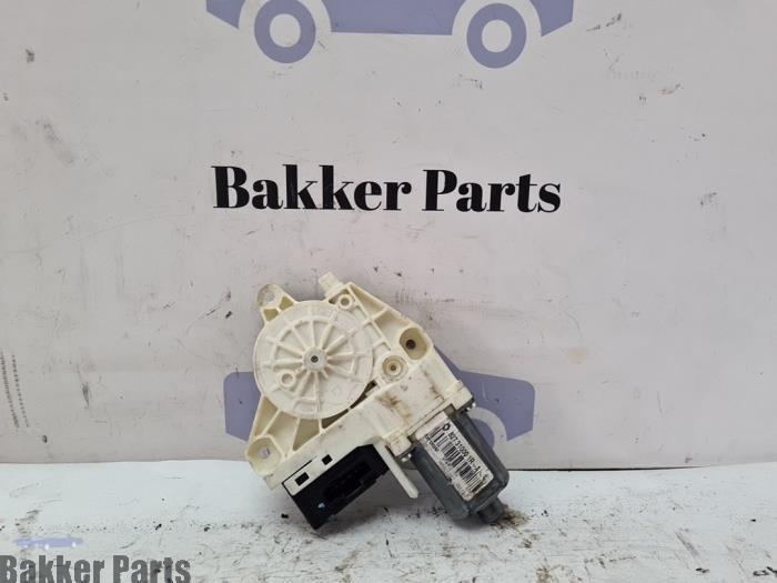 Moteur de vitre portière d'un Renault Laguna, -, Renault, -, 3 mois de garantie