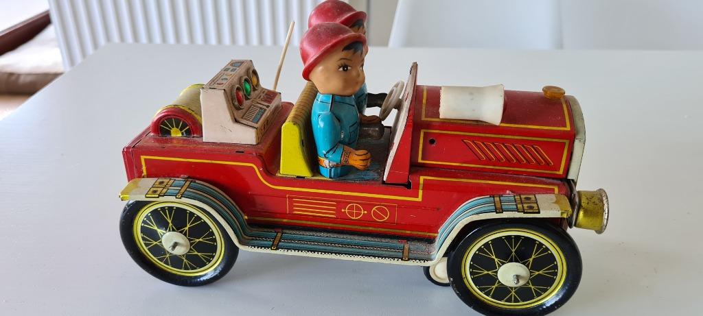 blikken brandweerwagen 409 ME 699 Made in China werkt op bat, Antiek en Kunst, Ophalen of Verzenden