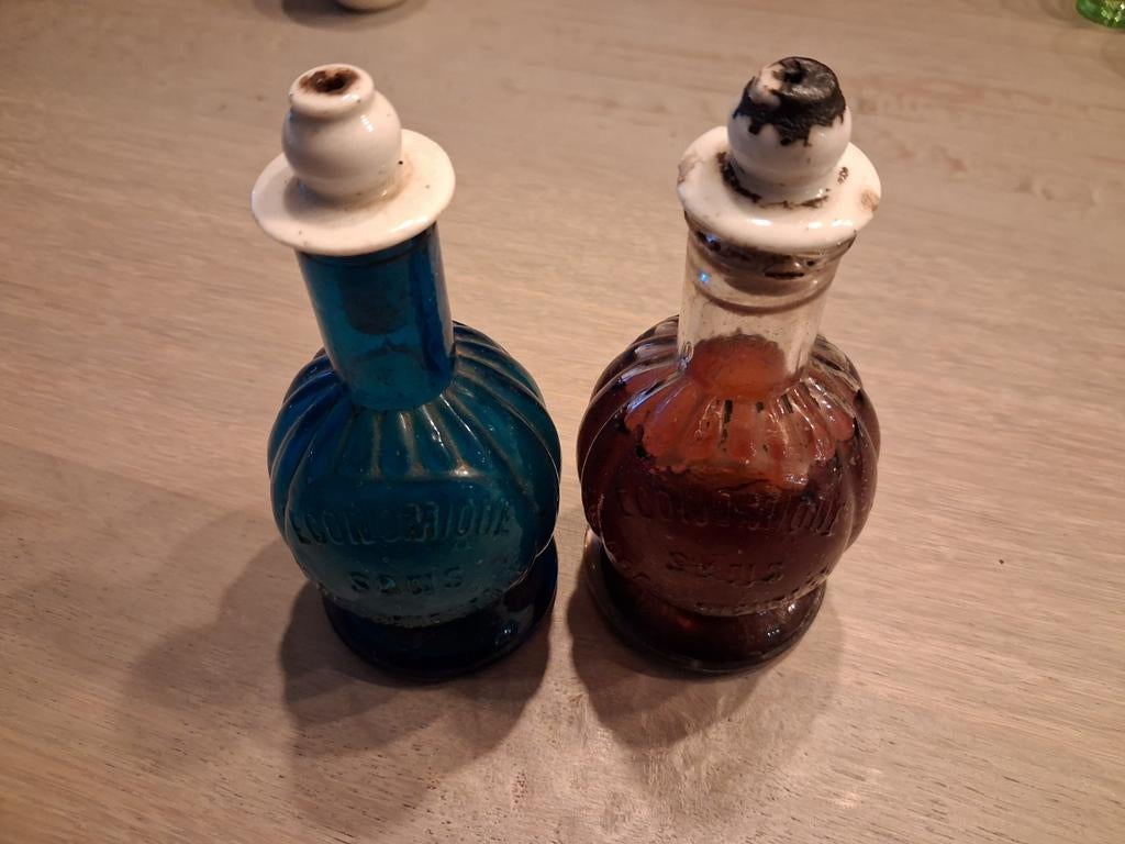 2 petroleum lampjes, Antiek en Kunst, Antiek | Vazen, Ophalen of Verzenden