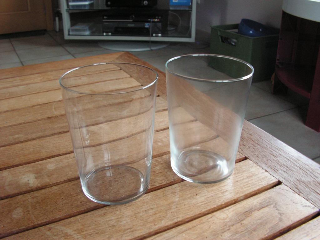 2 glazen voor cider Asturias Spanje., Ophalen of Verzenden, Zo goed als nieuw, Glas, Glas of Glazen
