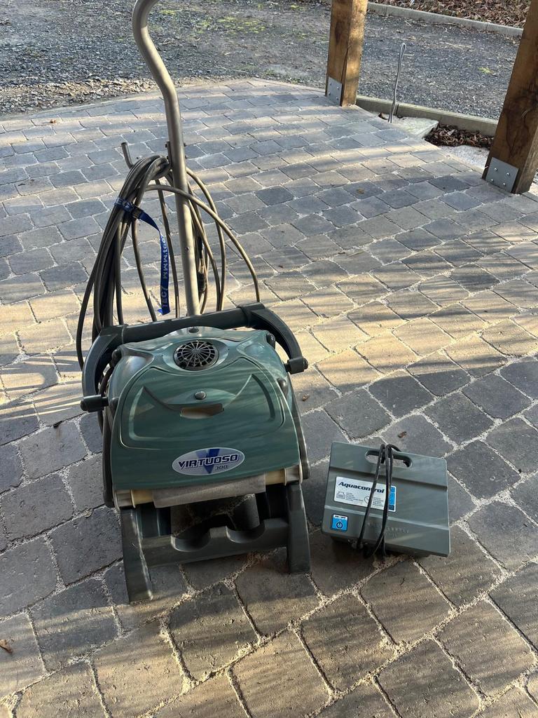 Robot piscine impeccable !, Enlèvement, Utilisé
