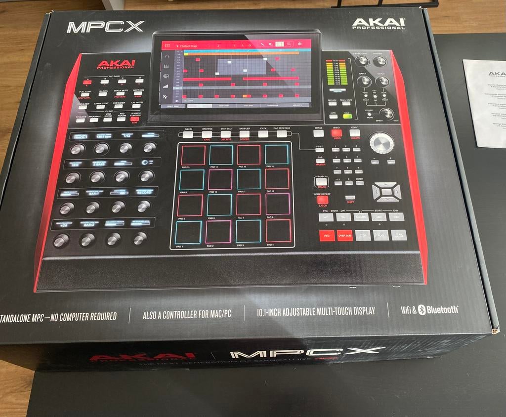 Akai MPC X + decksaver, Muziek en Instrumenten, Samplers, Ophalen of Verzenden, Zo goed als nieuw