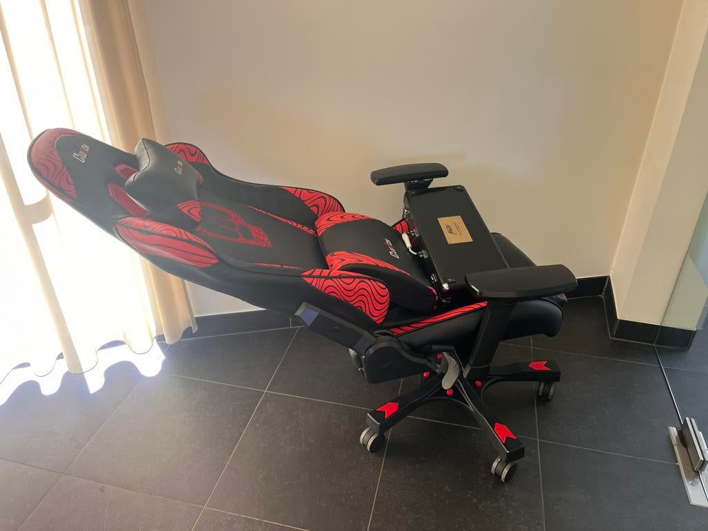 Clutch Gaming Chair PewDiePie, Chaise de bureau de gaming, Enlèvement, Utilisé, Chaise de bureau