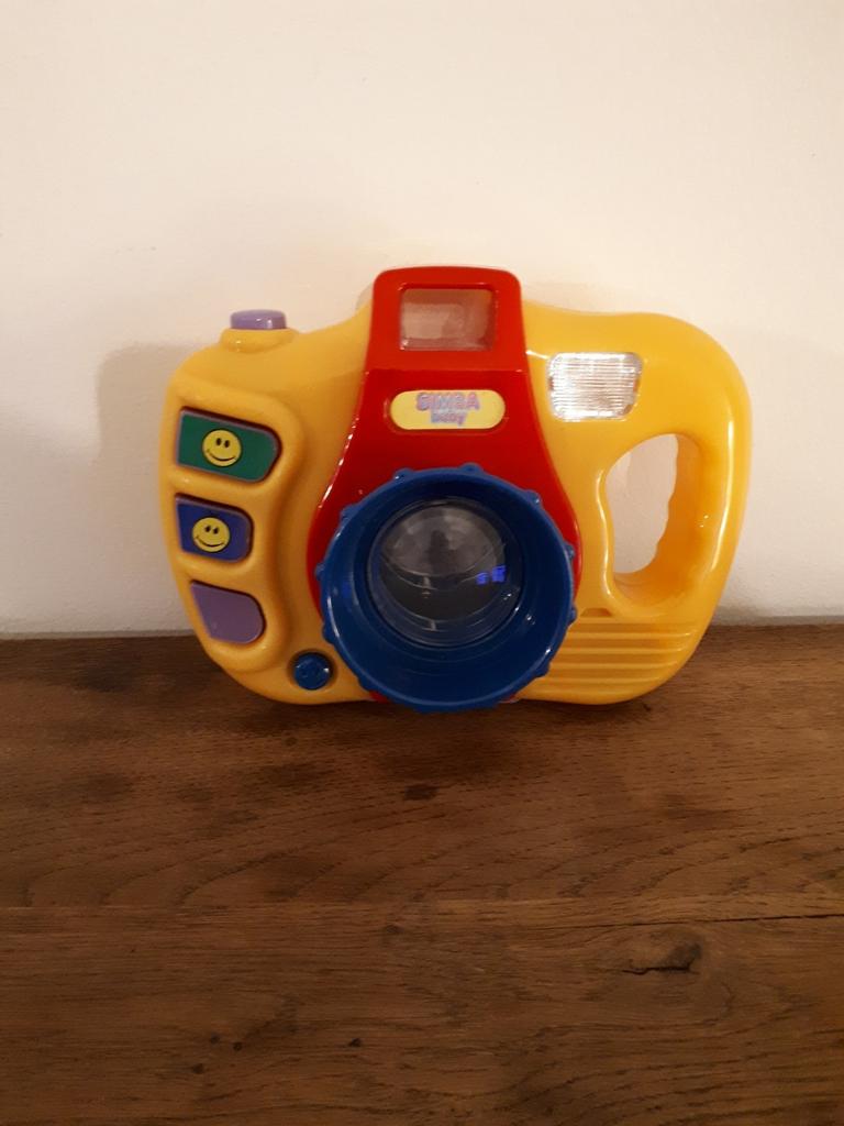 Caméra jouet avec de nombreux sons (Simba), Enfants & Bébés, Enlèvement ou Envoi, Comme neuf, Autres types, À roulettes