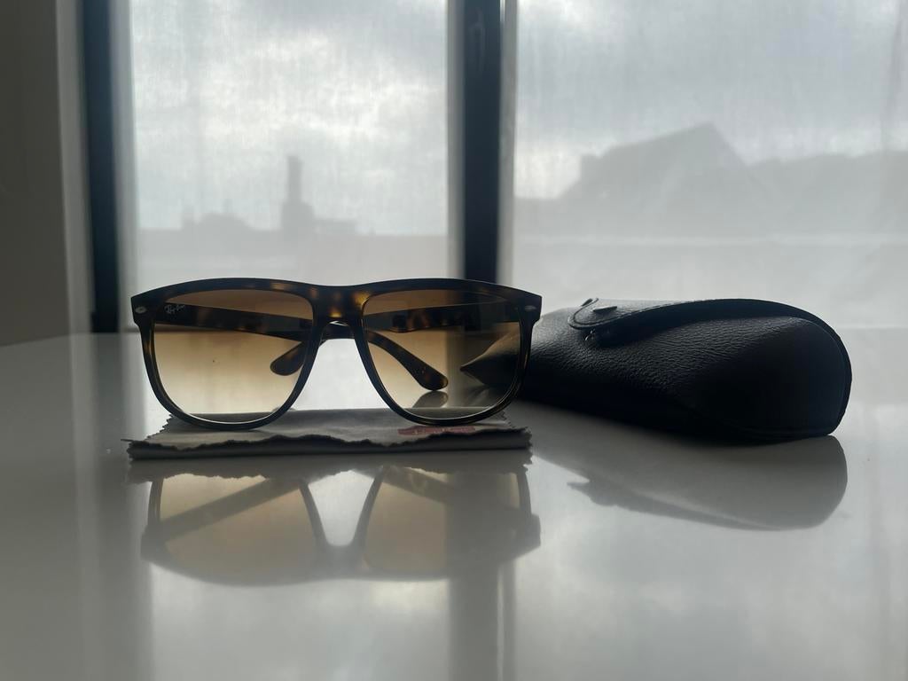 Zonnebril (Ray-Ban), Handtassen en Accessoires, Zonnebrillen en Brillen | Heren, Ophalen, Zonnebril, Bruin, Zo goed als nieuw