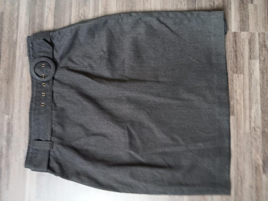 Jupe Benetton taille 42, Enlèvement, Comme neuf